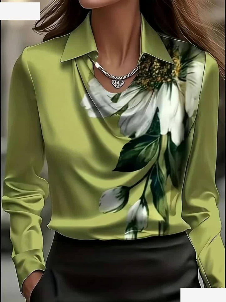 Women's Positioning Print Simple Neckline Shirt